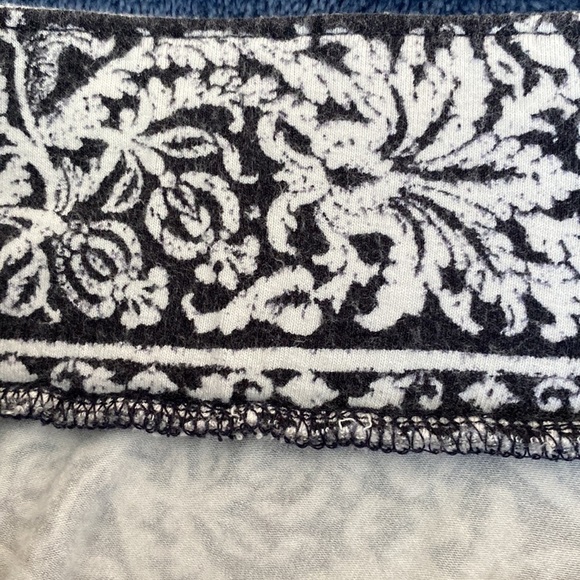 Loft swing skater skirt. Wide elastic waistband. Seamdown front and back M
C - Picture 6 of 8